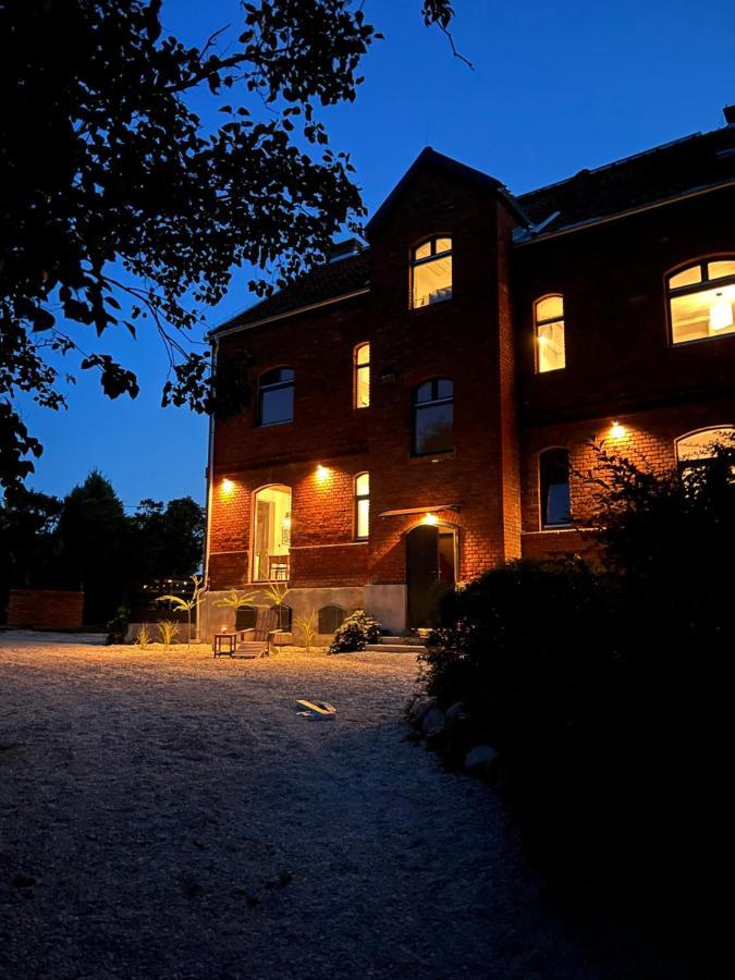 Ublik Stacja Exterior foto